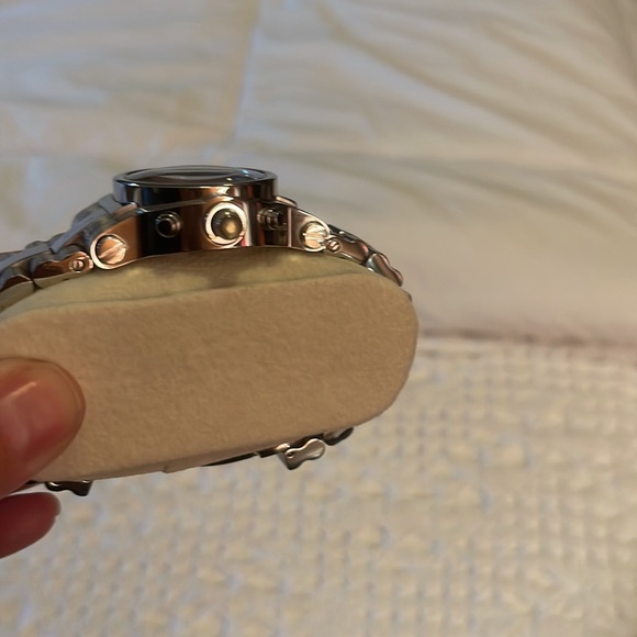 Woman’s Renato watch - Picture 5 of 5